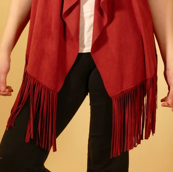 Decree Burgundy Fringed Vest - Picture 4 of 8